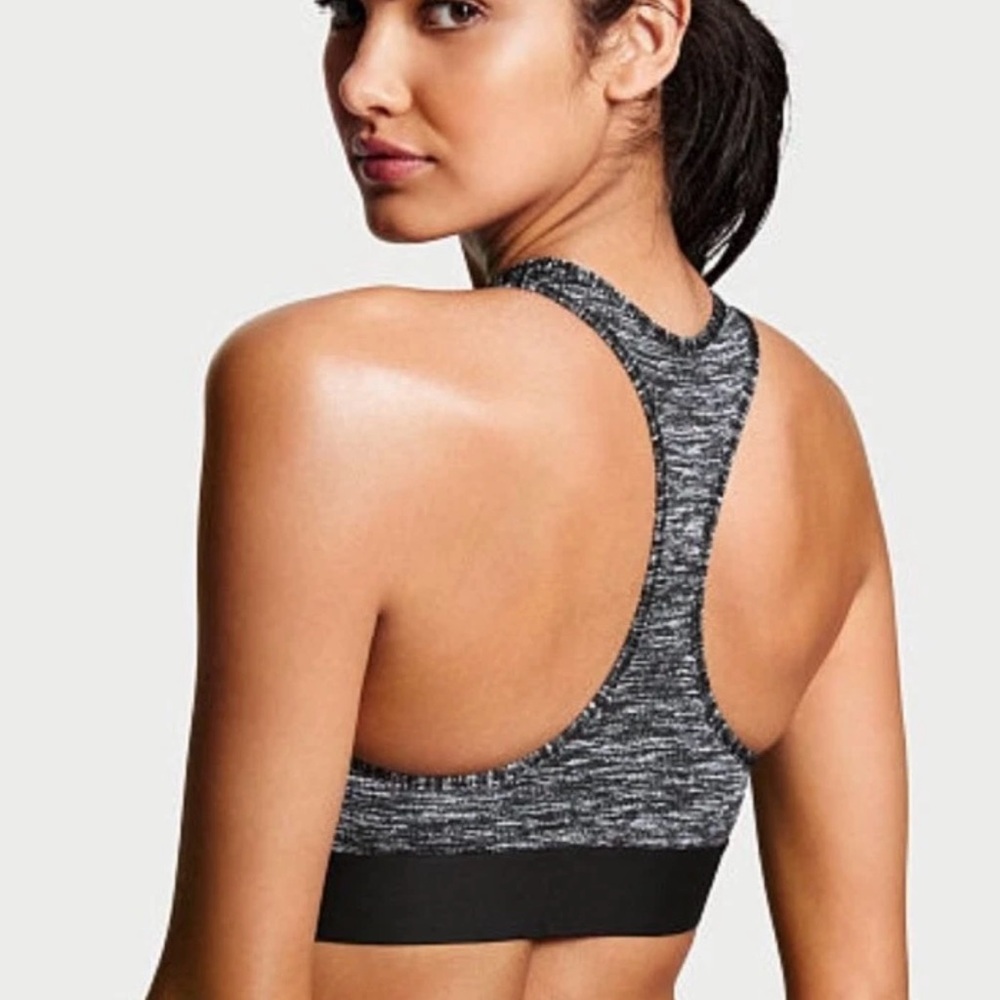 Victoria’s Secret Sport The Player Racerback Sports Bra. Size Small - Picture 2 of 8